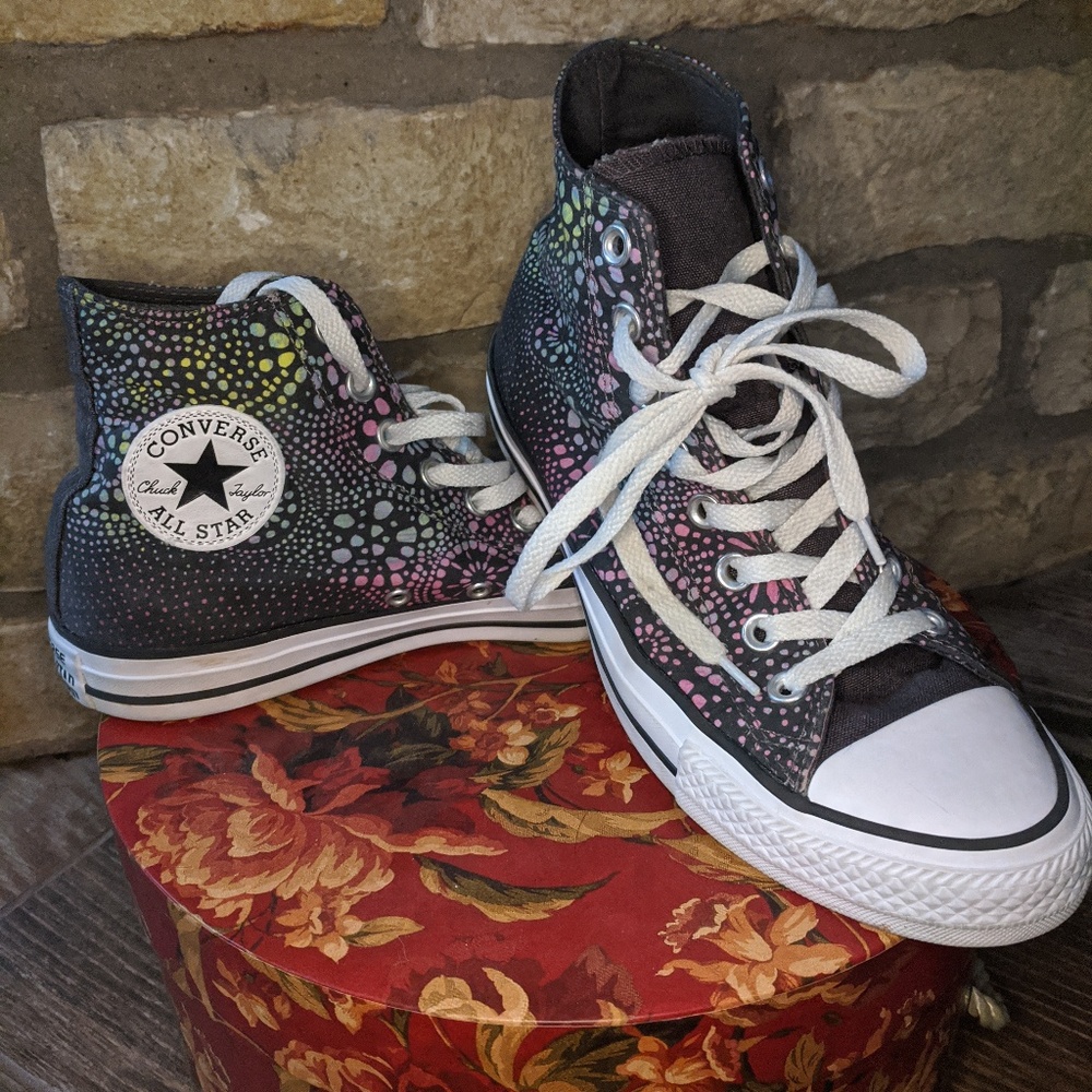 Converse high Tops Womens size 9